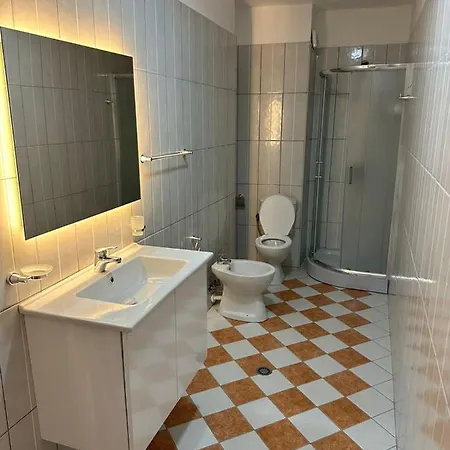 Lulu Suites Apartment *
