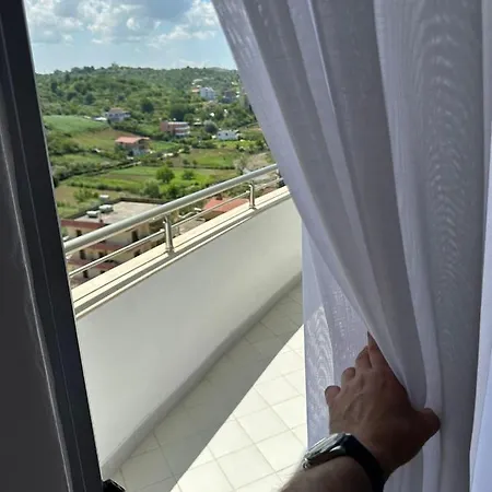 Lulu Suites Apartment Golem (Tirana)