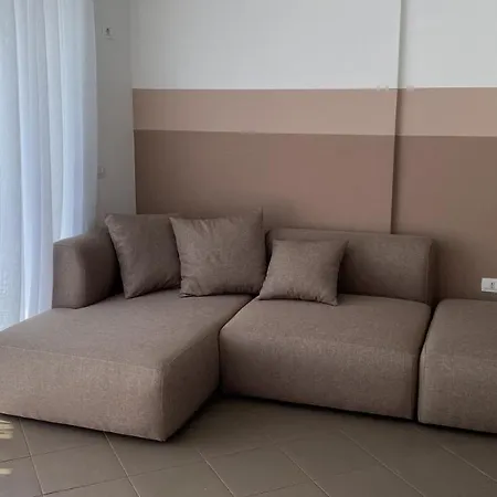 Lulu Suites Apartment