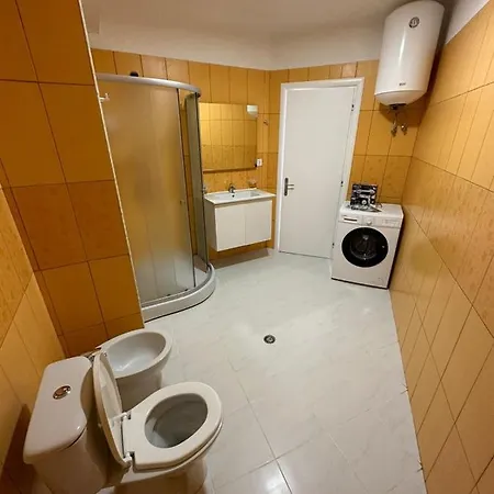 Lulu Suites * Golem (Tirana)