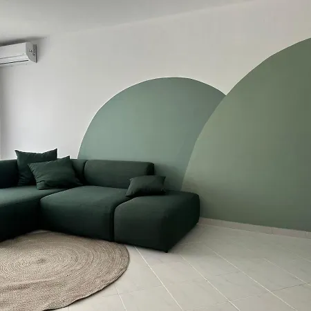 Lulu Suites Golem (Tirana)